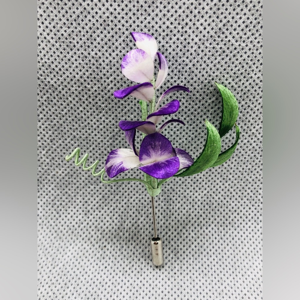 Purple and White Floral Lapel Pin with Green Leaves